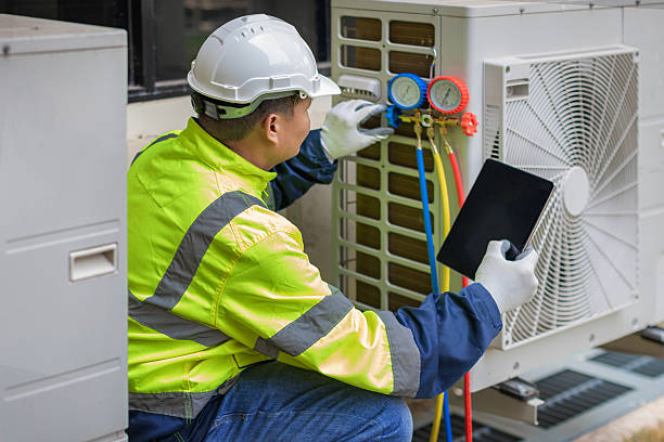 Professional Hvac technician working in Gardner, MA